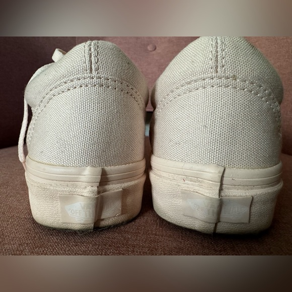 Classic Pink Van - Picture 4 of 7